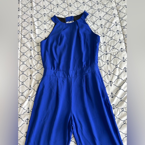 Jumpsuit size small - Picture 11 of 11